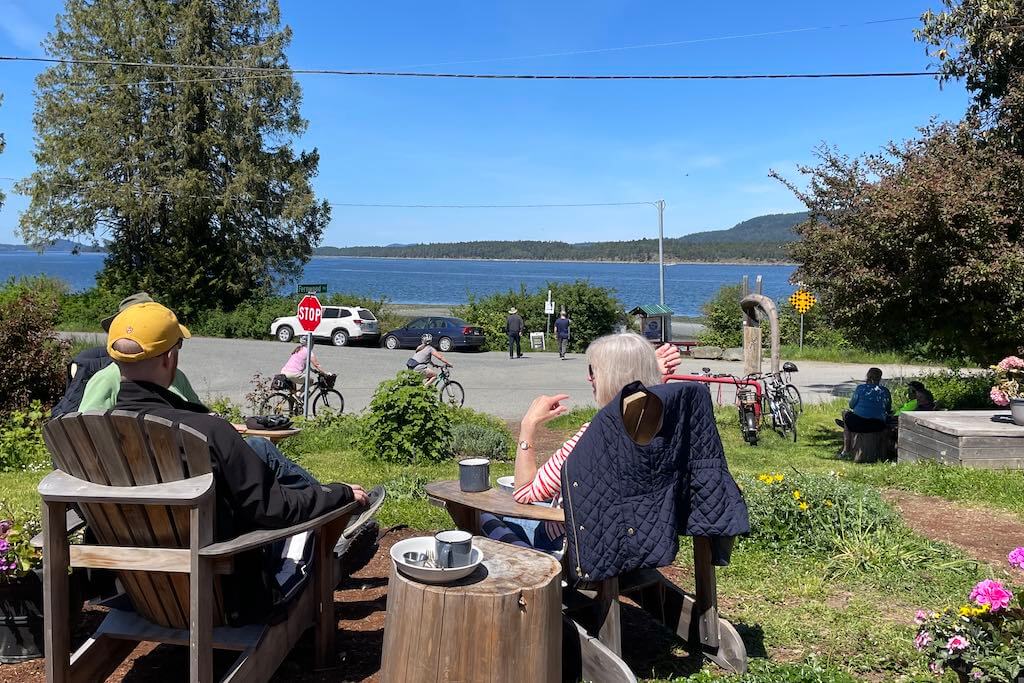 The delicious and scenic Hen and Horse Brasserie