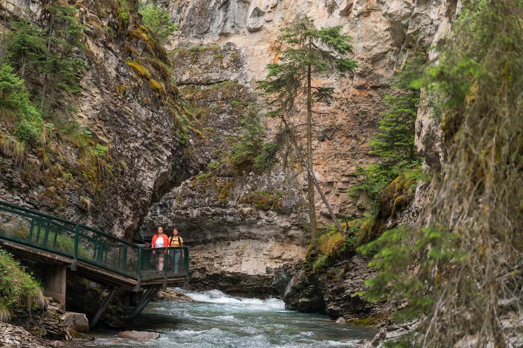 Hiking in Johnston Canyon, Banff