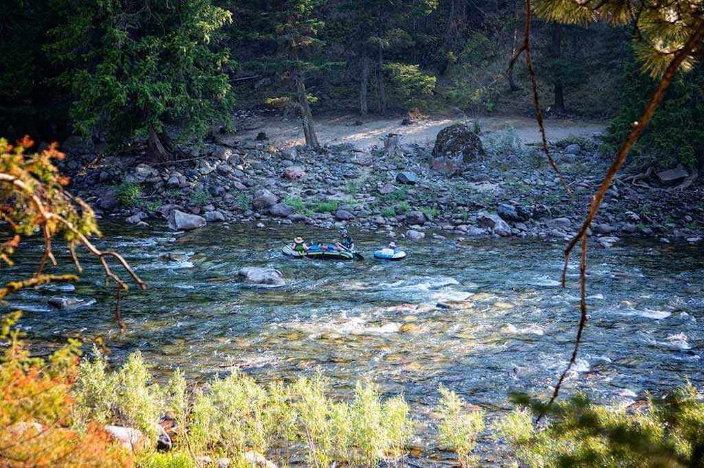 Similkameen River near Hedley (photo: Similkameen Valley Tourism)