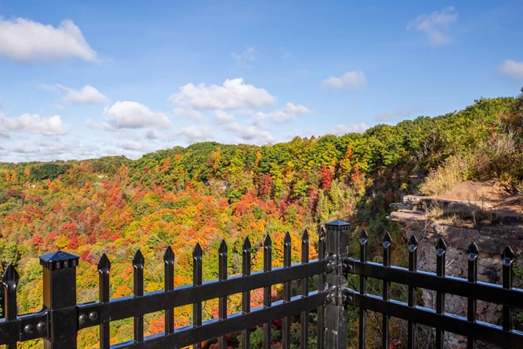 Dundas Peak in the fall